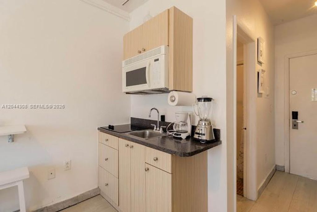 Image 10 of property listing at 763 Pennsylvania Ave 103, Miami Beach, FL 33139