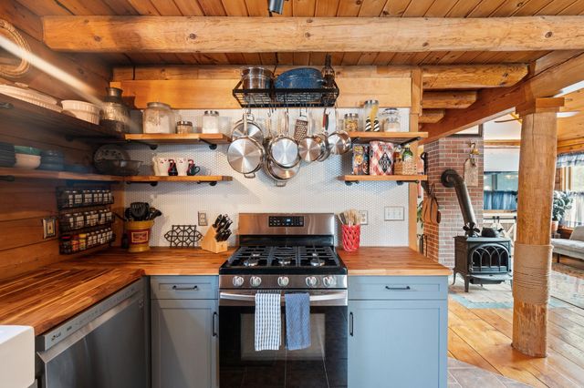 1 Oak Ridge Road, Nottingham, NH 03290