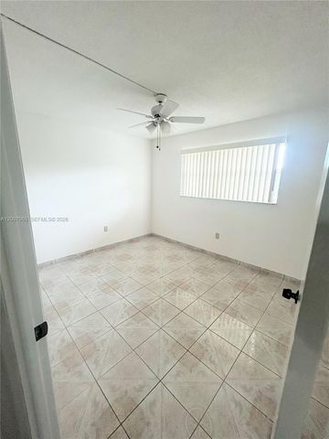 8345 Sunrise Lakes Boulevard 210, Sunrise, FL 33322