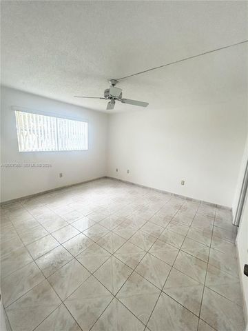 8345 Sunrise Lakes Boulevard 210, Sunrise, FL 33322