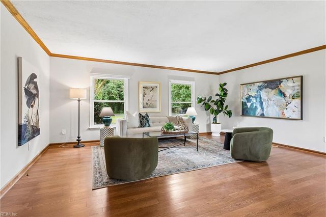 92 Oakville DR, Hampton, VA 23669