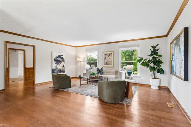 92 Oakville DR, Hampton, VA 23669