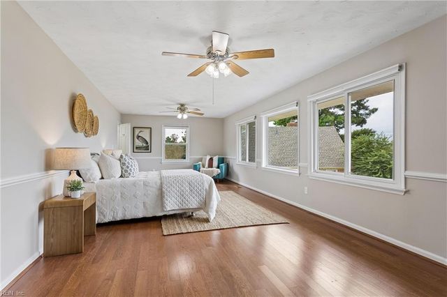 92 Oakville DR, Hampton, VA 23669