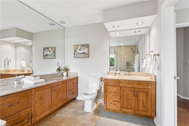 92 Oakville DR, Hampton, VA 23669