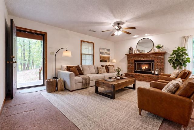 15405 Garot Road, North Little Rock, AR 72113