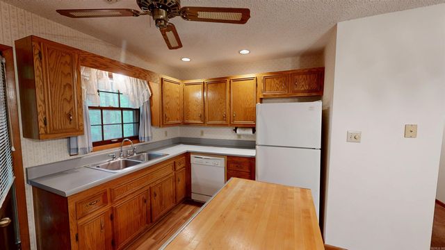 15405 Garot Road, North Little Rock, AR 72113