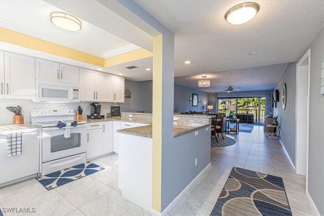 344 Charlemagne BLVD F203, Naples, FL 34112