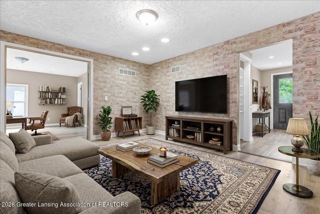 110 Abbott Road, Laingsburg, MI 48848
