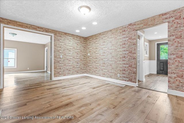 110 Abbott Road, Laingsburg, MI 48848