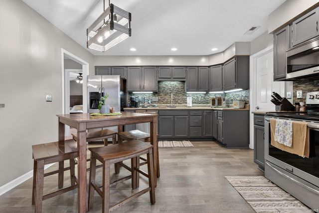 33 S Brookfield Drive, Lafayette, IN 47905