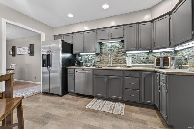 33 S Brookfield Drive, Lafayette, IN 47905