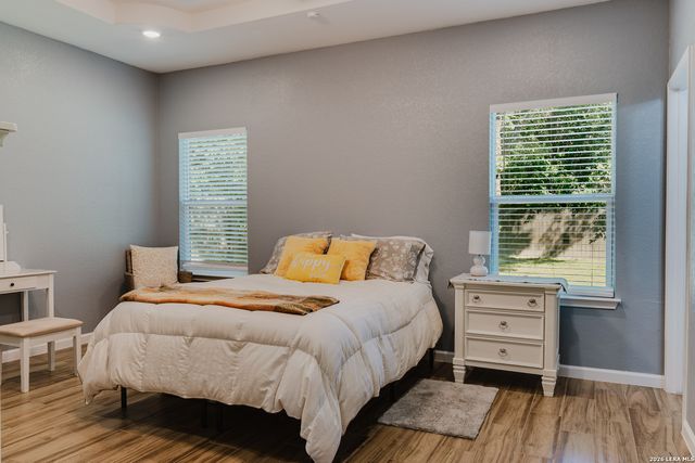 551 FERRIS AVE, San Antonio, TX 78220