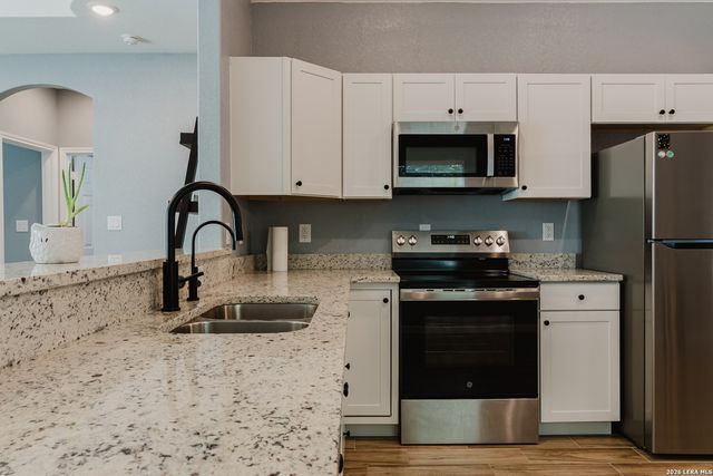 551 FERRIS AVE, San Antonio, TX 78220