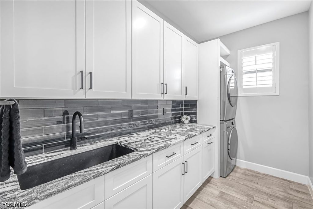 Image 32 of property listing at 1909 SE 14th ST, Cape Coral, FL 33990