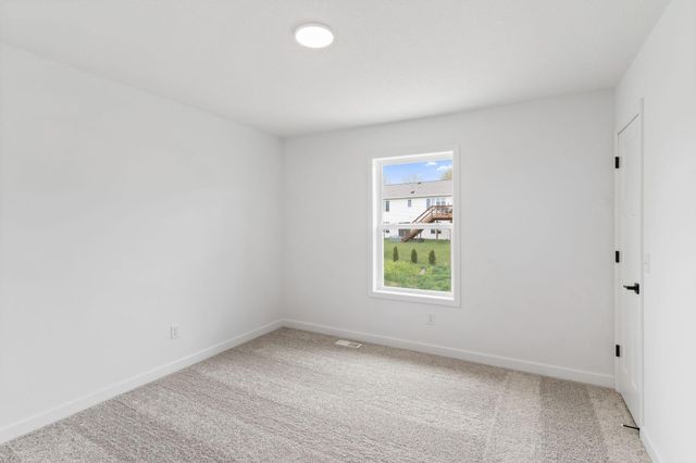 4939 Noble Lane NW, Rochester, MN 55901