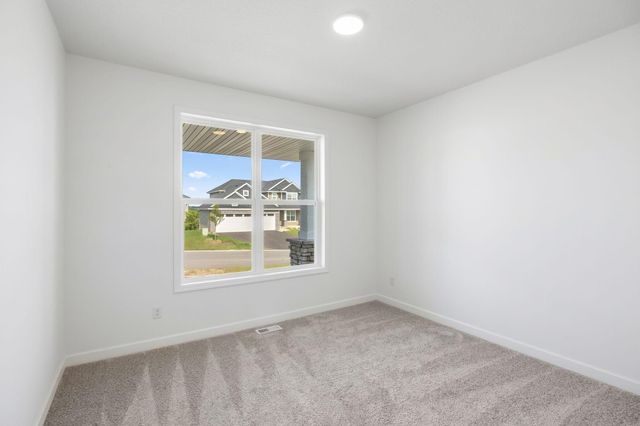 4939 Noble Lane NW, Rochester, MN 55901
