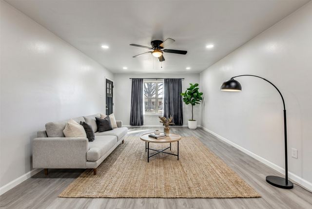 2721 San Marcus Avenue, Dallas, TX 75228