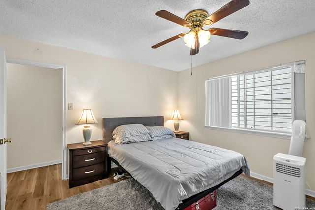 726 MEADOW GATE, Converse, TX 78109