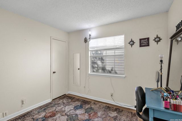 726 MEADOW GATE, Converse, TX 78109