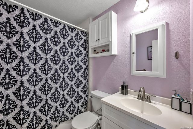 726 MEADOW GATE, Converse, TX 78109