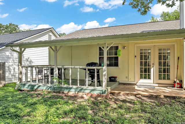 726 MEADOW GATE, Converse, TX 78109