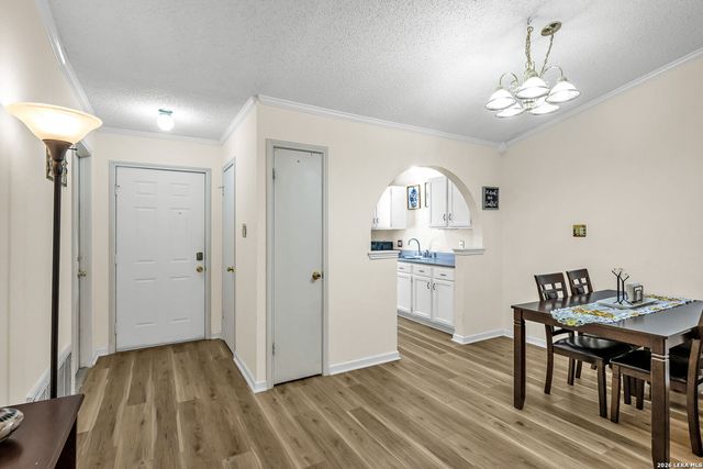 726 MEADOW GATE, Converse, TX 78109