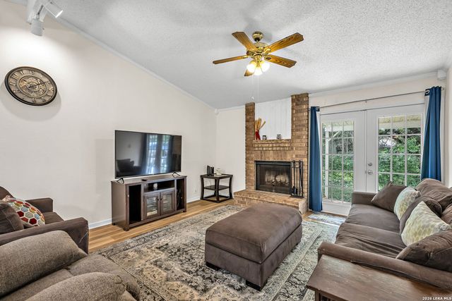 726 MEADOW GATE, Converse, TX 78109