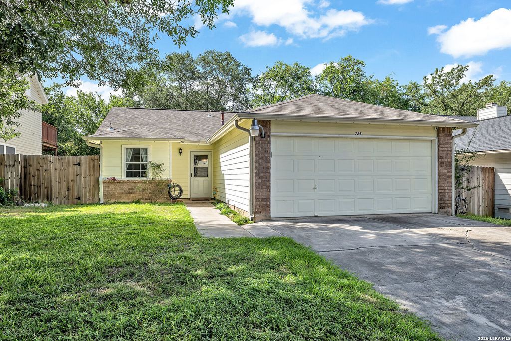 726 MEADOW GATE, Converse, TX 78109