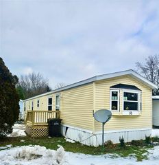 1565 N M-63 #53, Benton Harbor, MI 49022