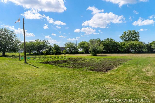 9908 S Carls Drive, Plainfield, IL 60585