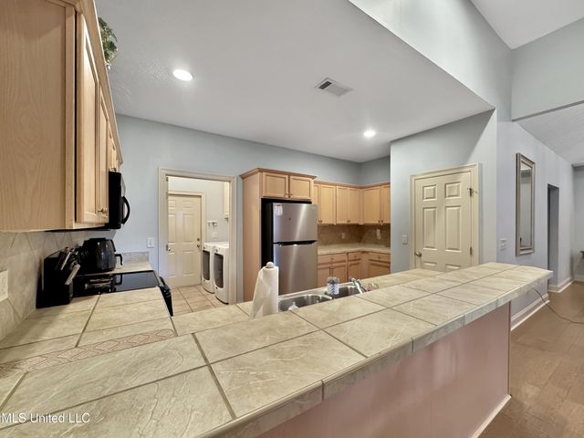 1740 Independence Boulevard, Flowood, MS 39232