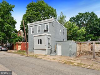 9 N FRONT ST, Darby, PA 19023