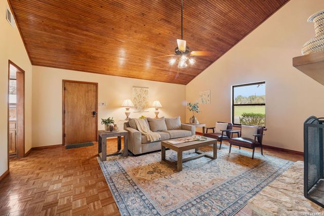 8463 Barron, San Antonio, TX 78240