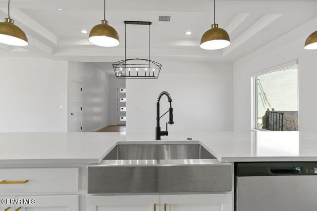 3761 Scheme Place, El Paso, TX 79938