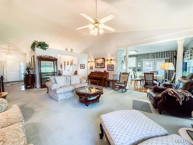 1026 Thornbury Place, O'fallon, IL 62269