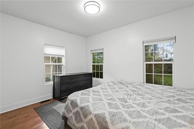 6214 Tracy Avenue, Kansas City, MO 64110