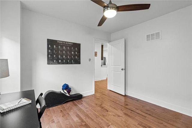 6214 Tracy Avenue, Kansas City, MO 64110