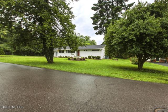 6919 Dorchester Drive, Knoxville, TN 37909