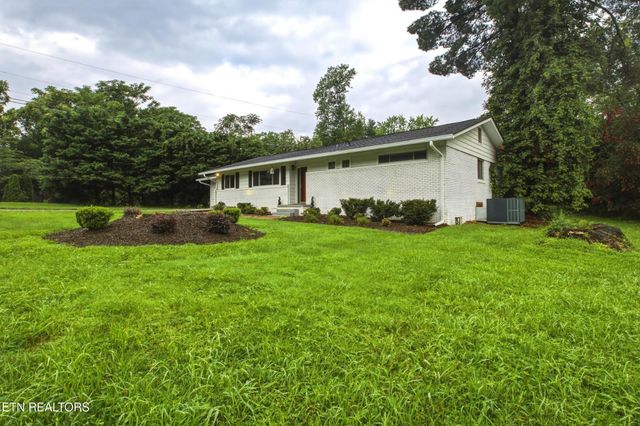 6919 Dorchester Drive, Knoxville, TN 37909