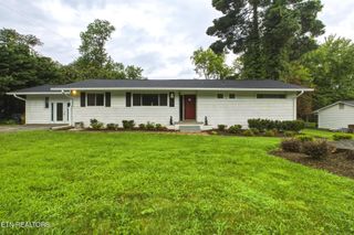 6919 Dorchester Drive, Knoxville, TN 37909