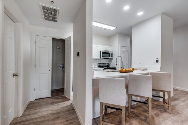 6003 Oram Street 203, Dallas, TX 75206