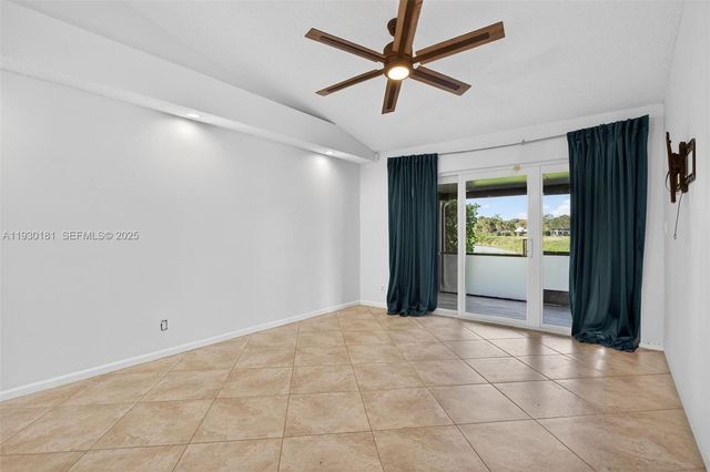 7440 Pinewalk Dr S, Margate, FL 33063