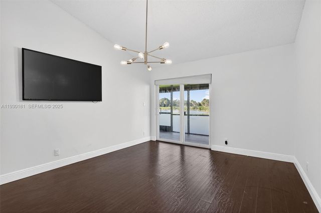 7440 Pinewalk Dr S, Margate, FL 33063