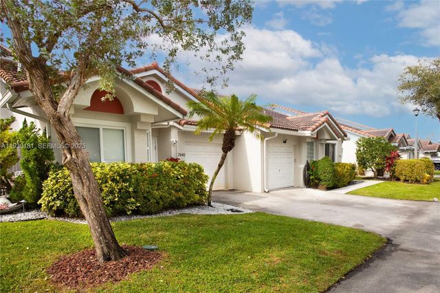 7440 Pinewalk Dr S, Margate, FL 33063