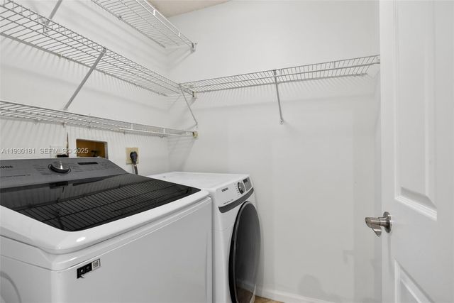 7440 Pinewalk Dr S, Margate, FL 33063