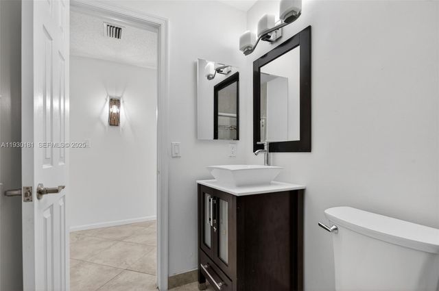 7440 Pinewalk Dr S, Margate, FL 33063