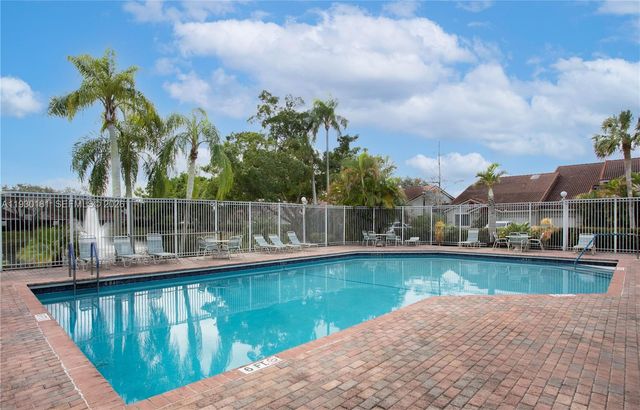 7440 Pinewalk Dr S, Margate, FL 33063