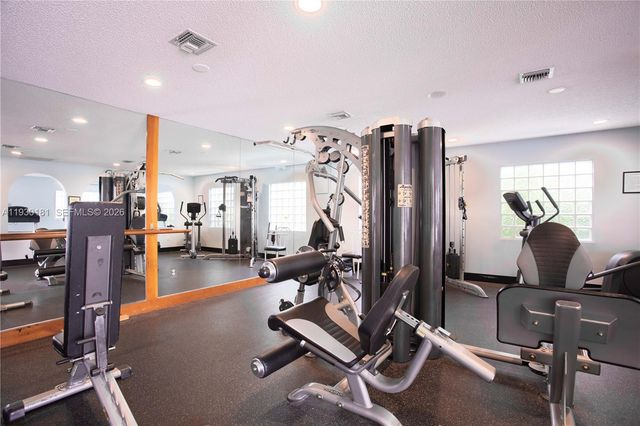 7440 Pinewalk Dr S, Margate, FL 33063