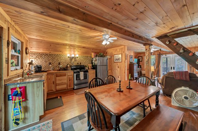 174 Cope Lane, Wellington, KY 40387