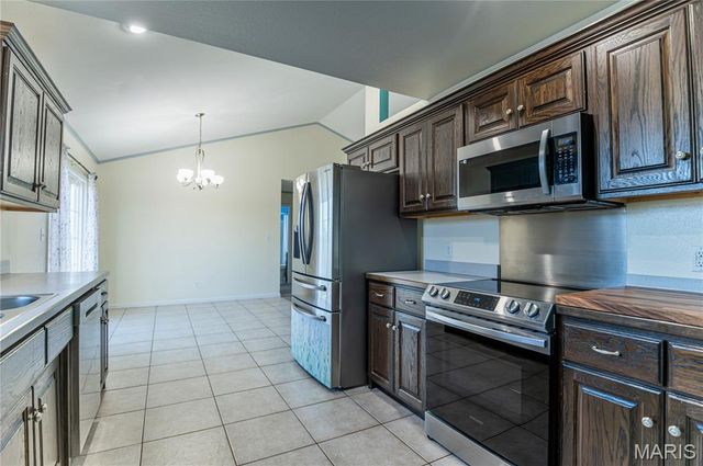 23386 Roulette Road, Waynesville, MO 65583